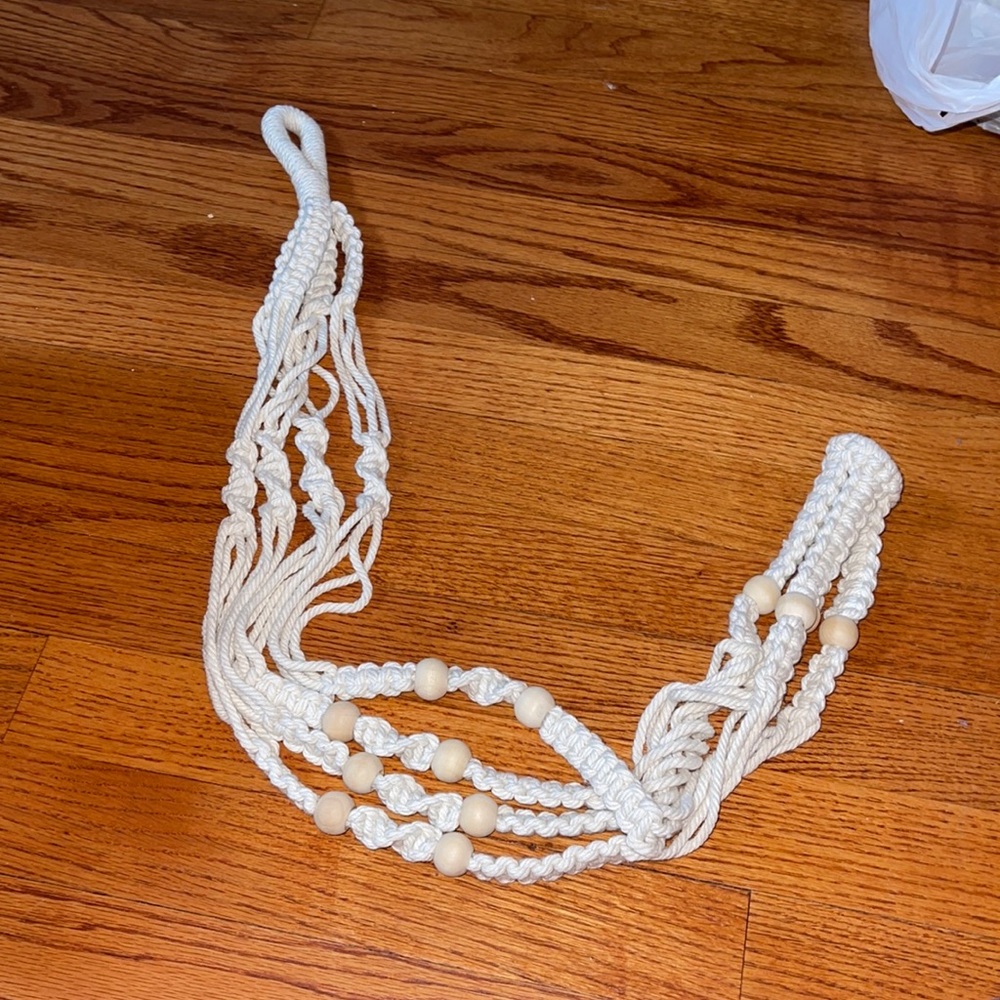 Braided plant holder